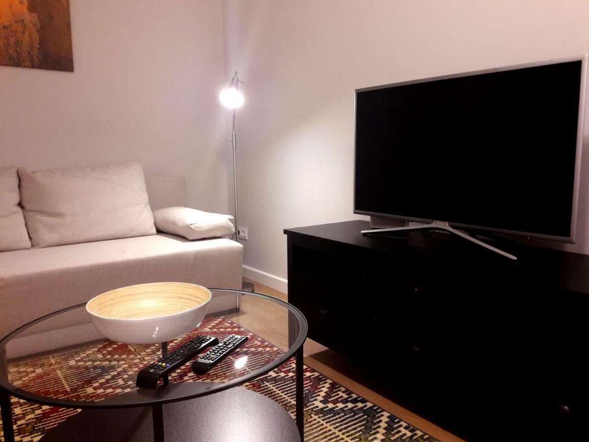 Modern & Quiet In Royal Wilanow With Netflix Apartment Warsaw Exterior photo