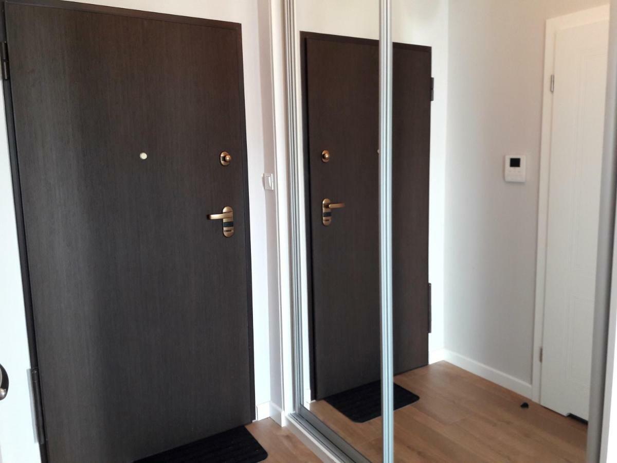 Modern & Quiet In Royal Wilanow With Netflix Apartment Warsaw Exterior photo